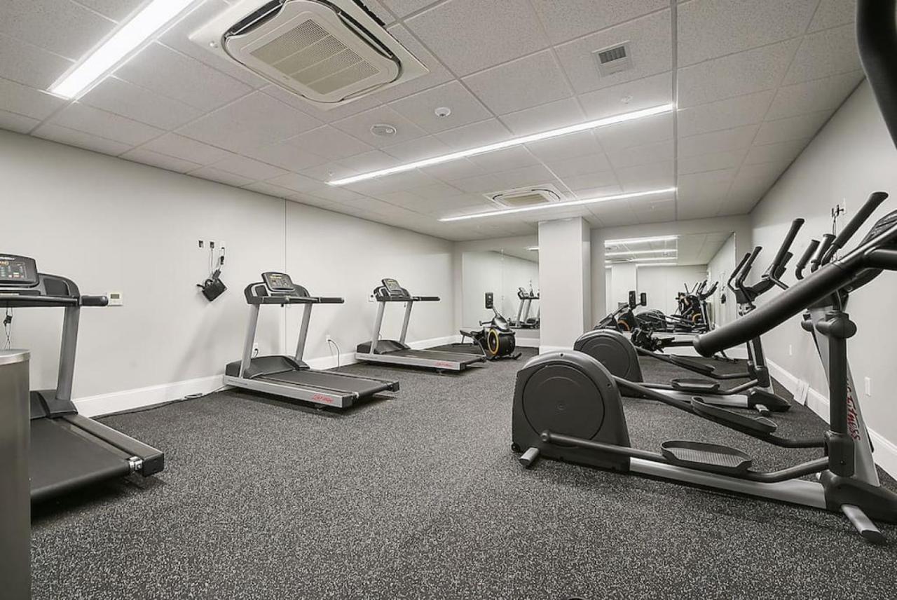 Hostwise - The Washington At Chatham - Free Parking, Fitness Center Apartment